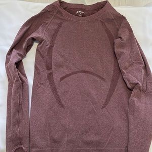 Beautiful long sleeve Ptula top